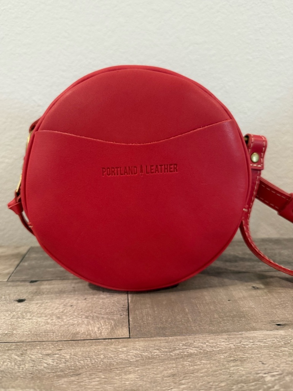 Portland leather small circle crossbody bag in Tulip 🌷